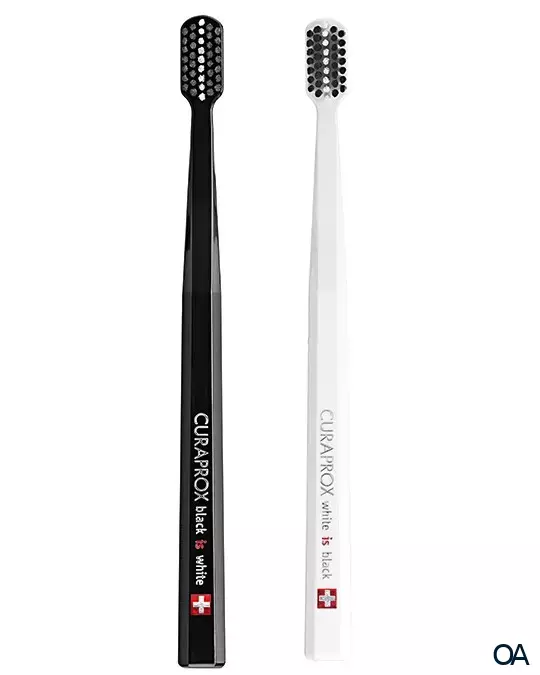 Curaprox Zahnbürste Black is White Duo Black/White Curaprox Zahnbürste Black is White Duo Black/White